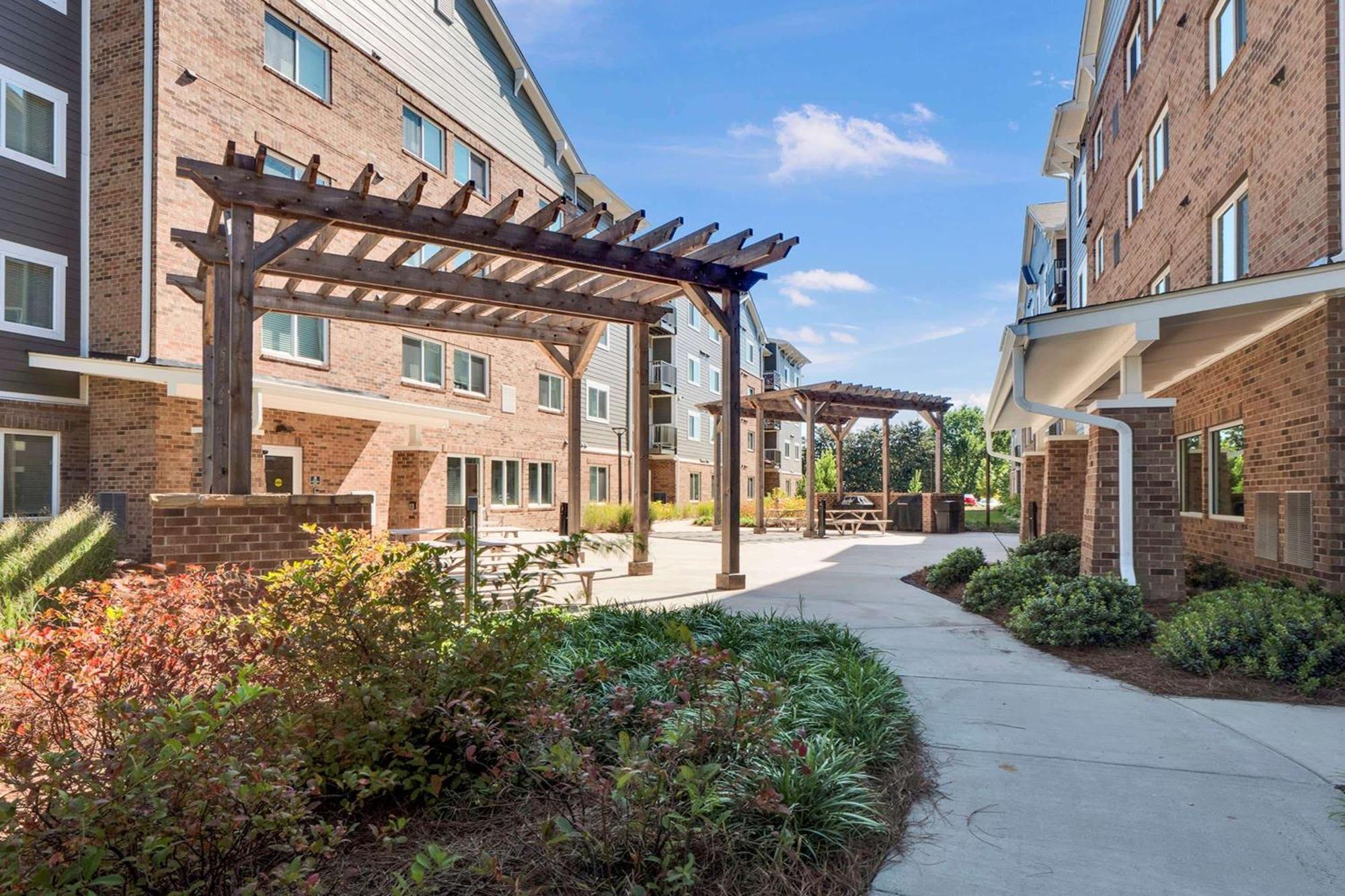 Waterwalk Extended Stay By Wyndham Charlotte - Arrowood Exterior photo